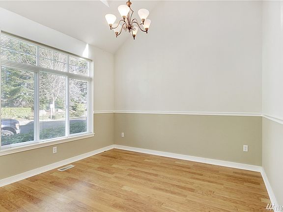 2nd image of 8610 132nd St E