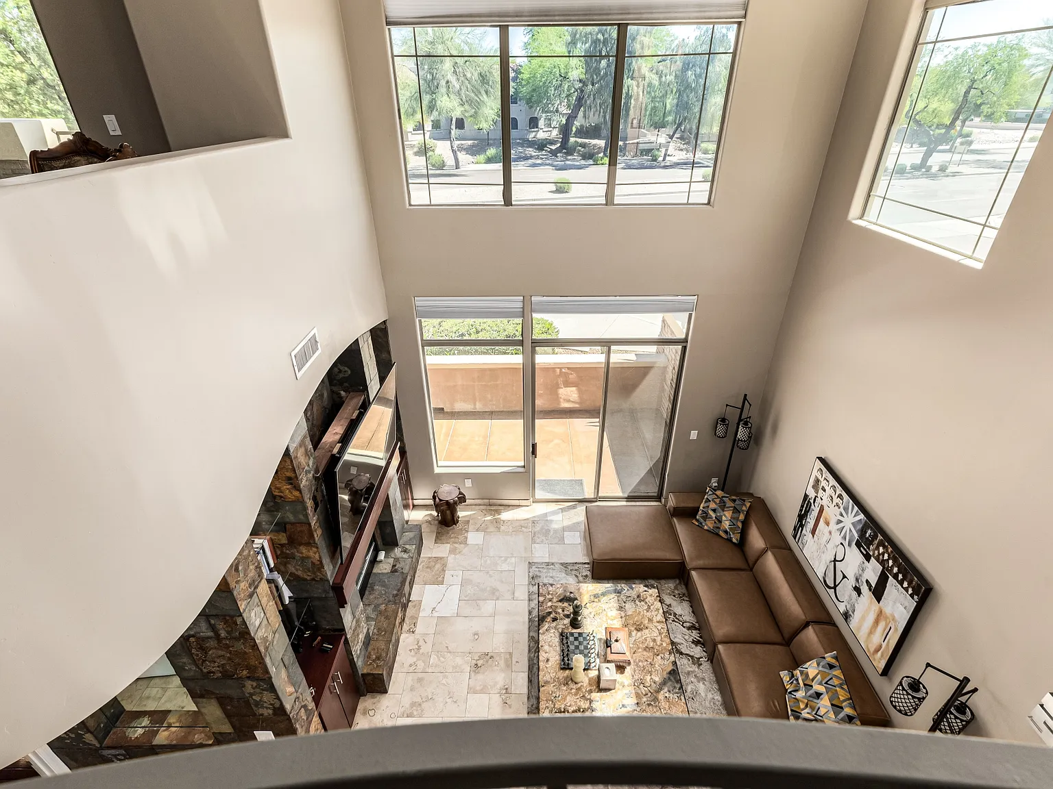 2 bed, 1564 sqft, $3,995 — Photo 3