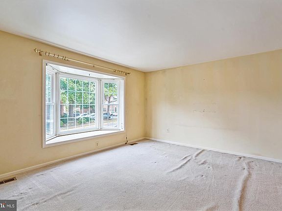 3rd image of 4677 Forestdale Dr