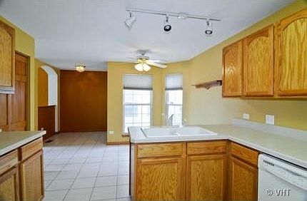 3rd image of 2809 Packford Ln