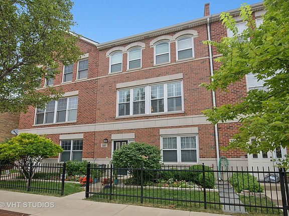 2nd image of 3861 N Milwaukee Ave