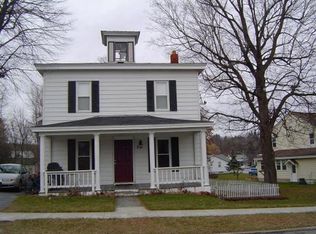8 Church St, Morrisonville, NY 12962