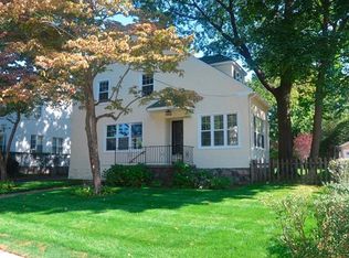 414 Wolfs Ln, Pelham, NY 10803