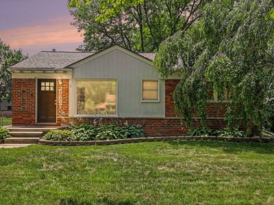 29687 Westfield St, Livonia, MI, 48150