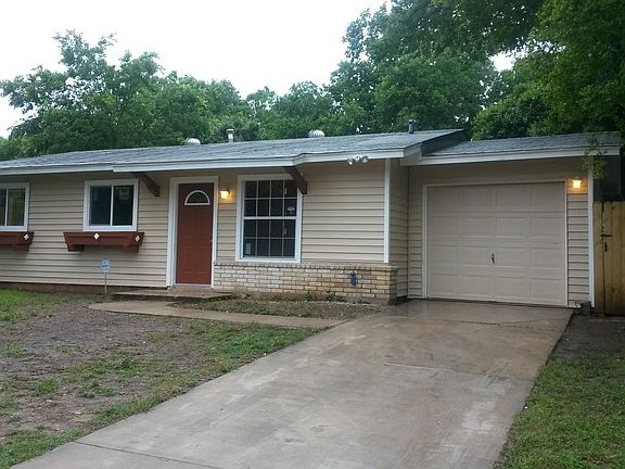 2nd image of 607 Canyonwood Ln