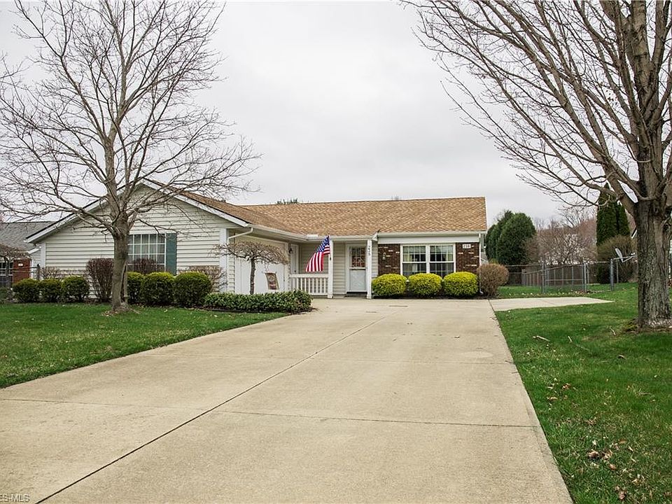 1st image of 238 W Parkway Dr
