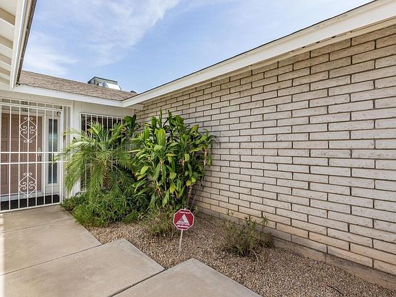 4th image of 4934 W Diana Ave