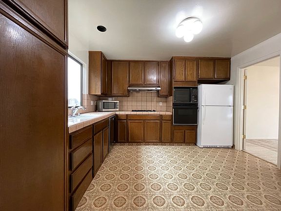 4th image of 1417 20th Ave #1419