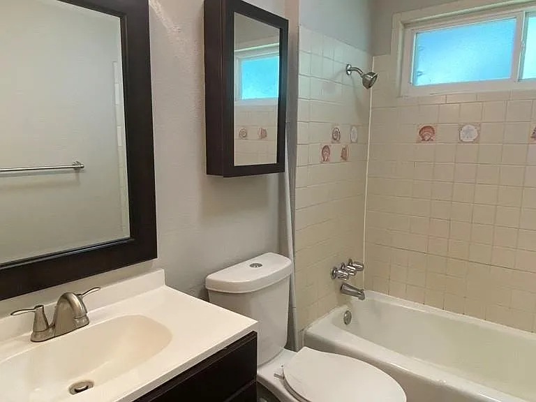 7000 Bryn Mawr Cv — Photo 46