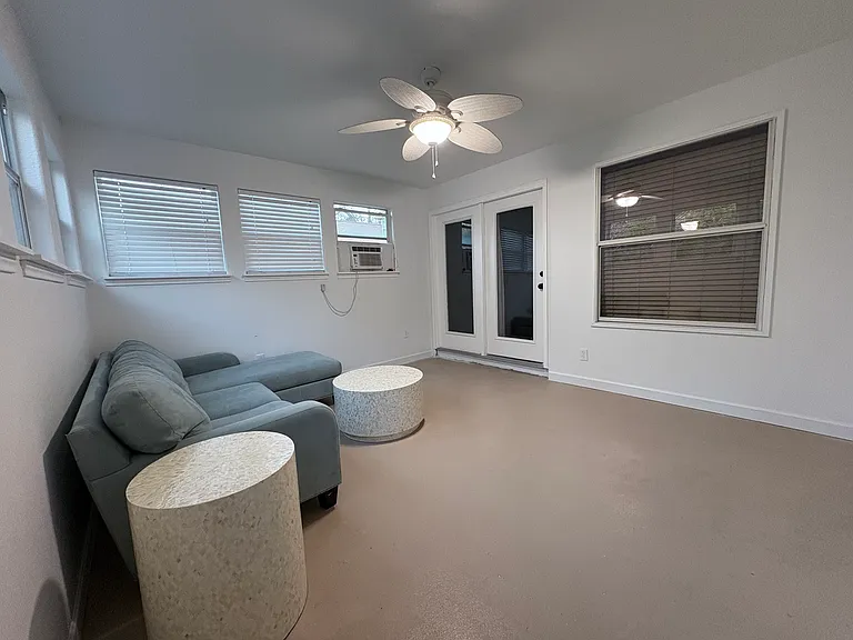 430 Summit Ridge Dr N — Photo 25