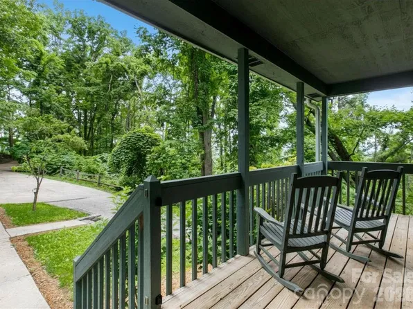 44 Leisure Mountain Rd, Asheville, NC 28804