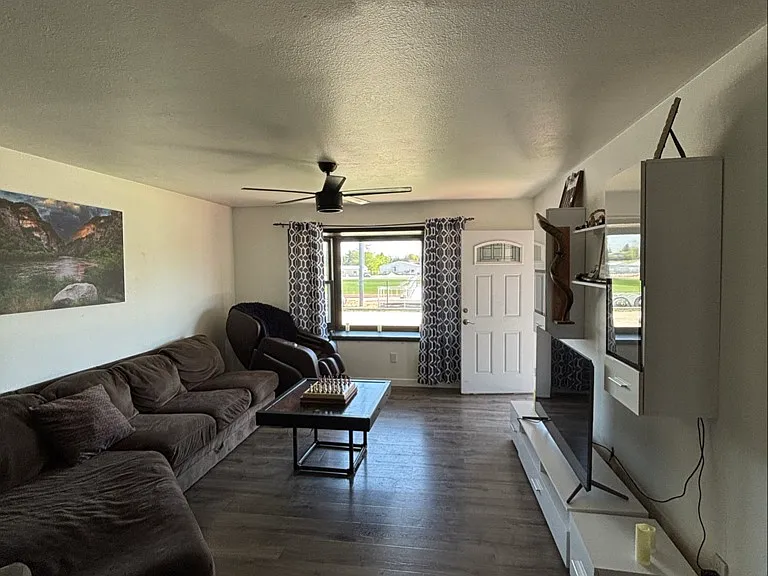 925 G Ave — Photo 6