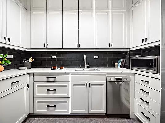 4th image of 247 W 102nd St APT 3