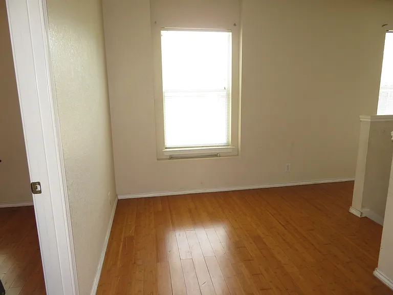 5563 Spring Walk — Photo 19