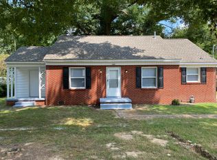 121 Iris Dr, Jackson, TN 38301