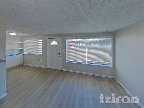 4th image of 4904 Pacific St SW