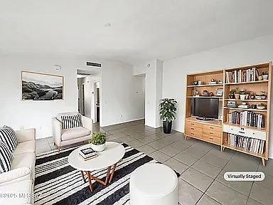 4 bed, 1515 sqft, $2,000 — Photo 2