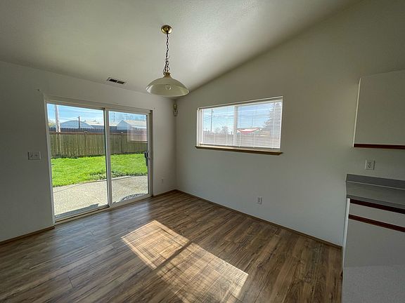 4th image of 10317 16th Avenue Ct E