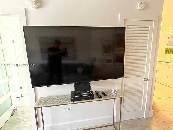 2nd image of 1881 Washington Ave APT 2F
