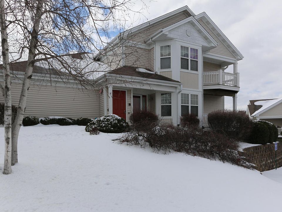 1st image of 7061 W Rawson Ave #7-6