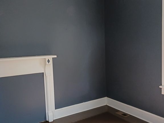 2nd image of 301 Girard St #B