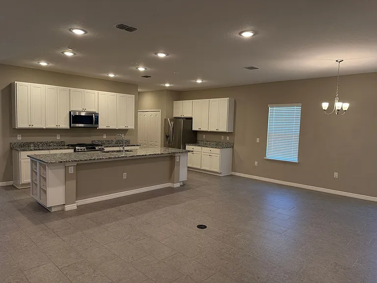 1053 Bradford Ridge Dr — Photo 18