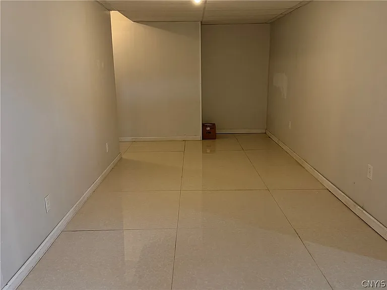 923 Emmett St — Photo 46