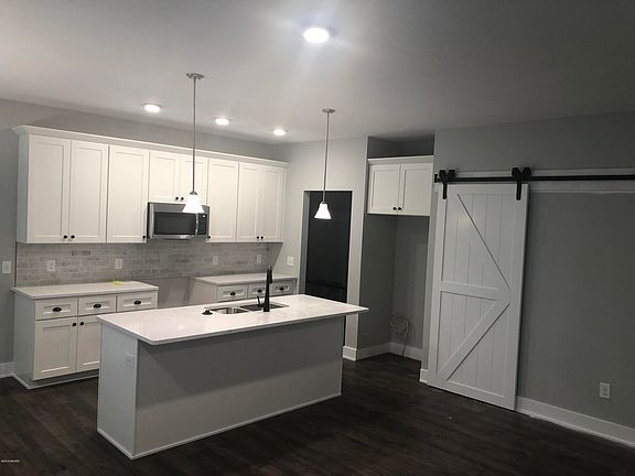 4th image of 6367 Bentley Dr NE