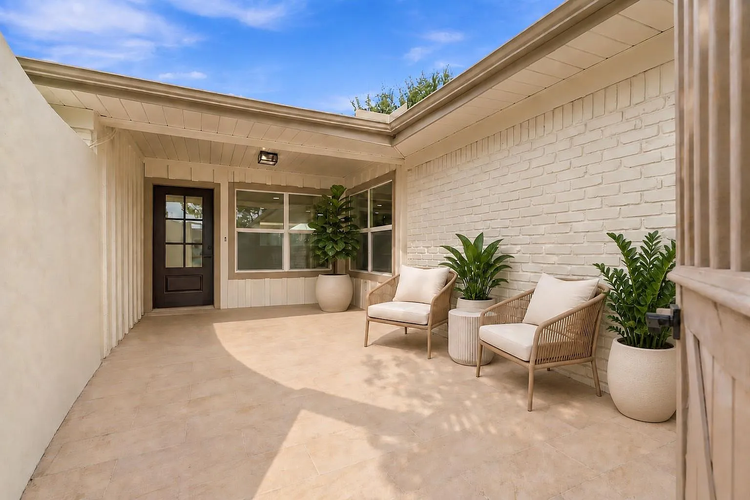 3 bed, 2.0 bath, $3,500 — Photo 2