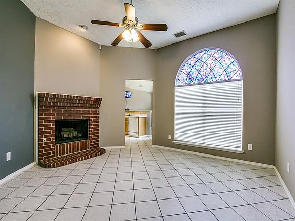 3rd image of 2816 Clearwater Dr