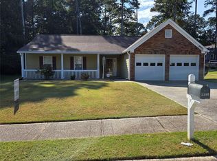 3389 Lochness Ln, Powder Springs, GA 30127