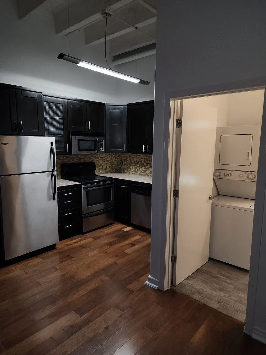 Studio, 470 sqft, $1,550 — Photo 2