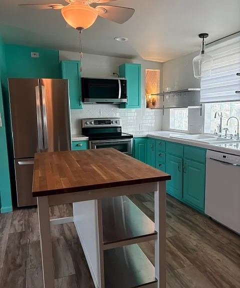 901A Dolphin Pl — Photo 4