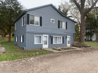 2763 Parklawn Dr, Brighton, MI