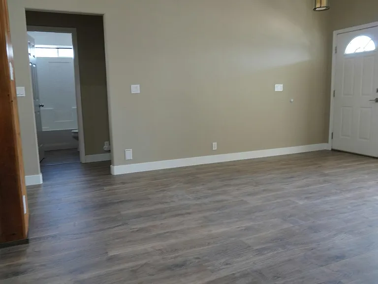 2000 E Doberman Dr #1 — Photo 8