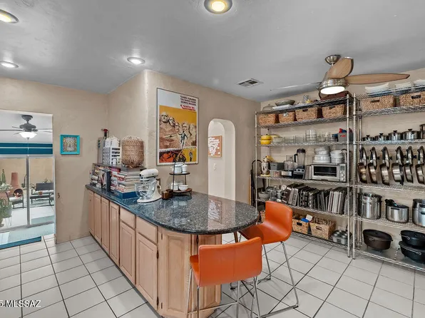 3801 E Bellevue St, Tucson, AZ 85716