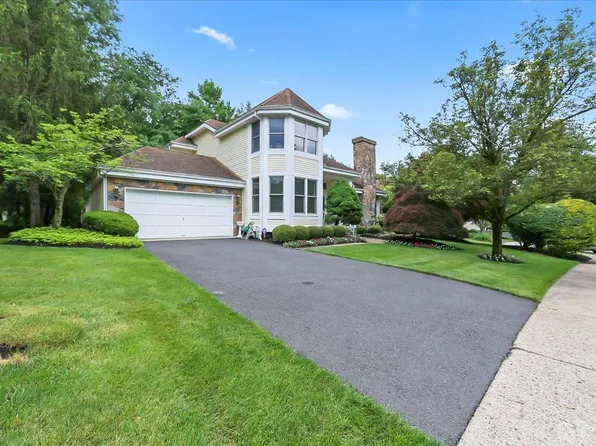 11 Angelica Ct, Princeton, NJ 08540