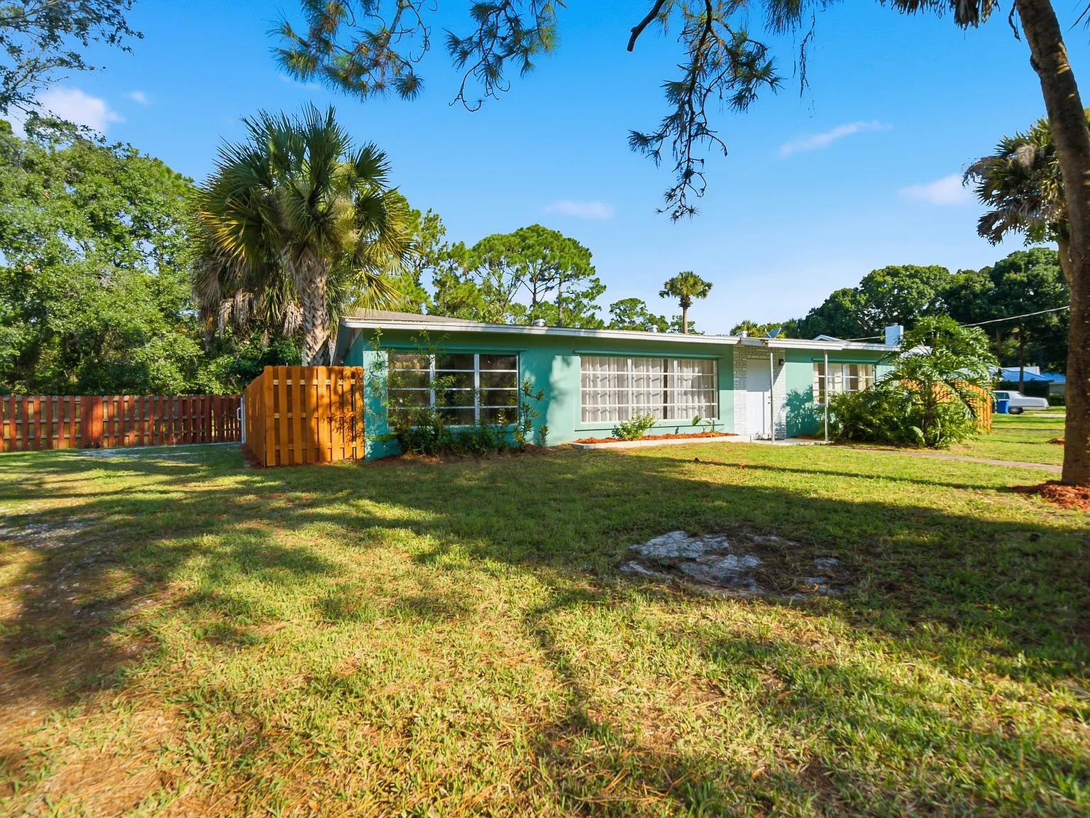 3 bed, 1487 sqft, $2,500 — Photo 3