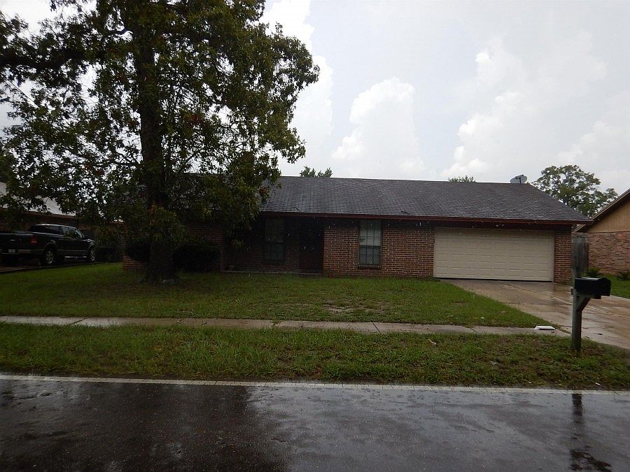 1st image of 7867 118th St