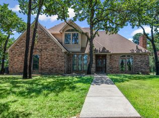 2941 Crestline Dr, Grapevine, TX 76051