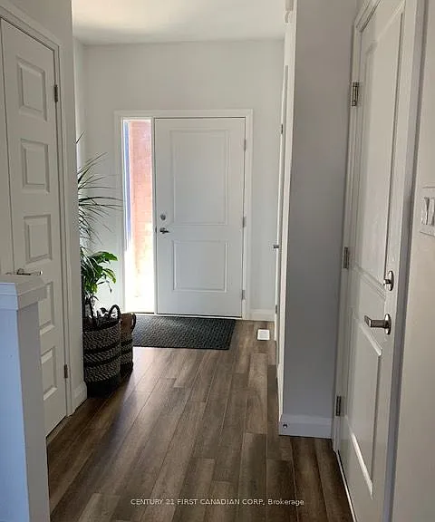 827 Kleinburg Dr E — Photo 17