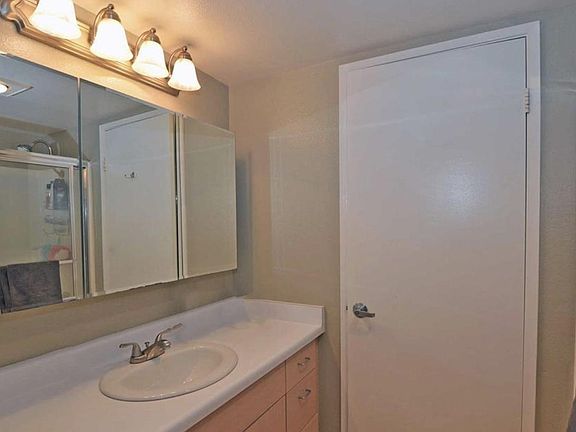 5th image of 1260 Cleveland Ave #106