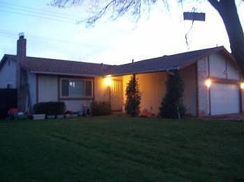 1st image of 1613 Meadowlark Dr