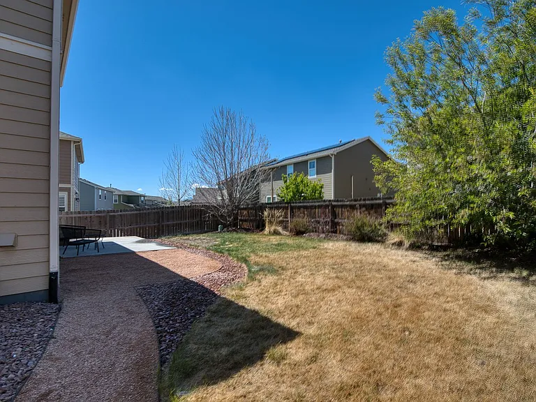 8265 Hardwood Cir — Photo 46