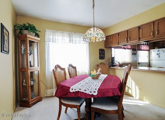 4th image of 312 Belle Plaine Ave