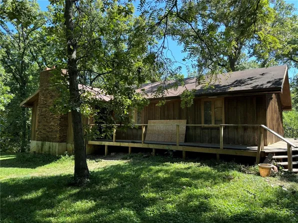 11760 SW Kerns Rd, Stewartsville, MO 64490