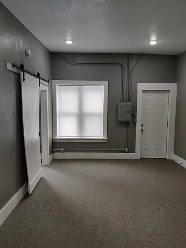 401 E Erie St #3 Photo 1