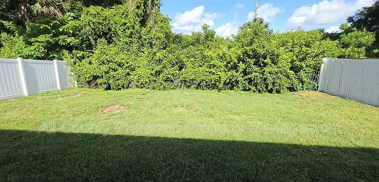 1149 Macon Dr — Photo 10