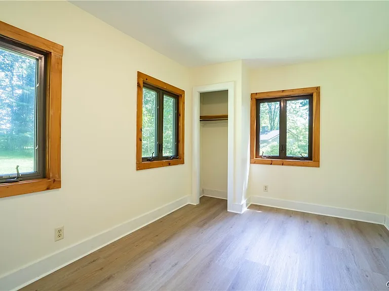 7481 Hoffman Rd — Photo 13