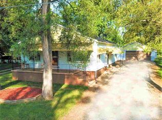 129 S Roosevelt St, North Pekin, IL 61554
